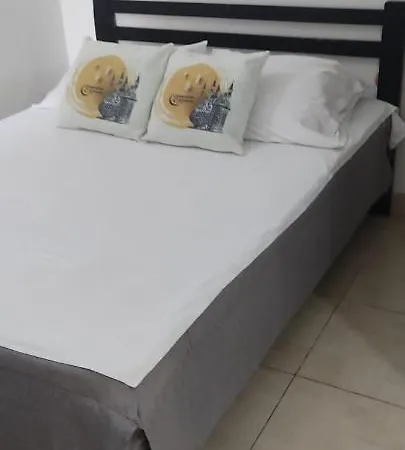 La Casita De Max Y Tim Apat 106 *